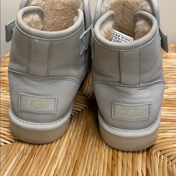 UGG Rella Frosted Gray ankle boot 1013008 size 6 - Picture 3 of 7